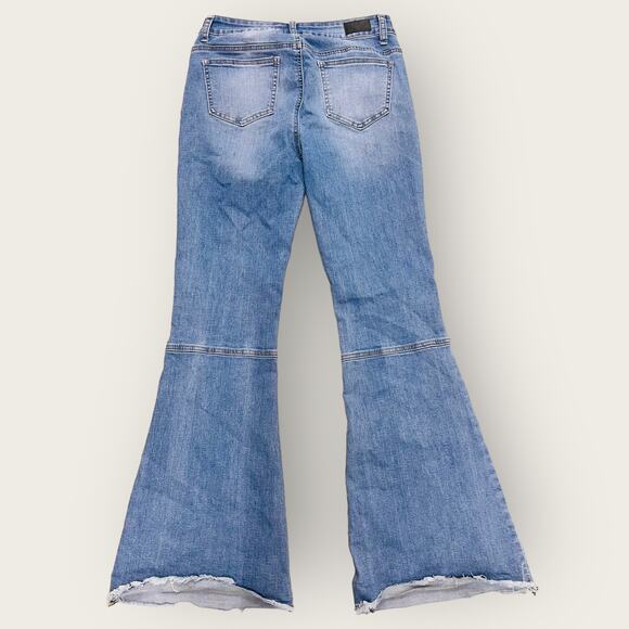 Lucky & Blessed light wash Flare Jeans size 8 - Picture 2 of 9
